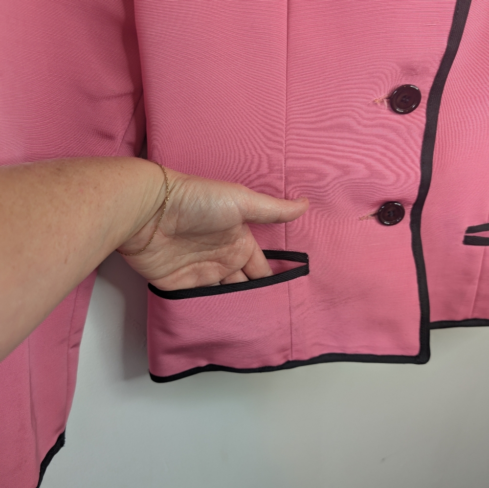 Vintage '80s Oscar De La Renta Size 10 Pink Women's Jacket with Black Trim - Picture 5 of 9